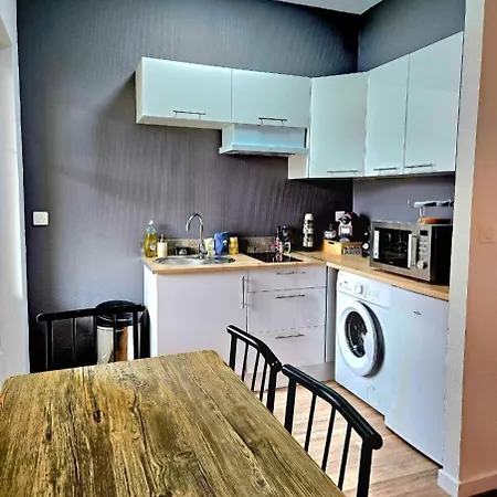 Apartment Elegant T2 Au Calme Avec Terrasse Et Climatisation Angouleme