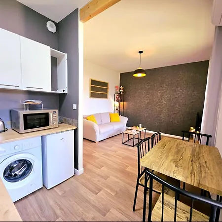 Elegant T2 Au Calme Avec Terrasse Et Climatisation *