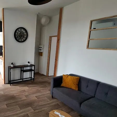 아파트 Elegant T2 Au Calme Avec Terrasse Et Climatisation *