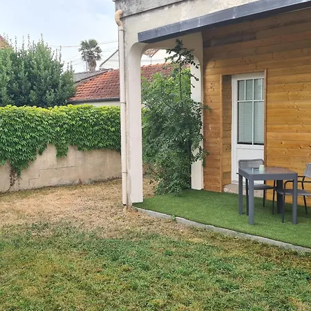 Elegant T2 Au Calme Avec Terrasse Et Climatisation *